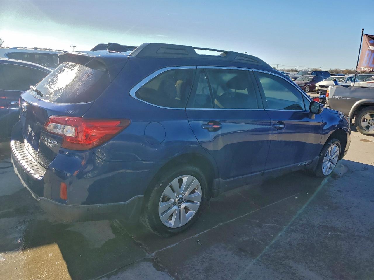 2017 SUBARU Outback