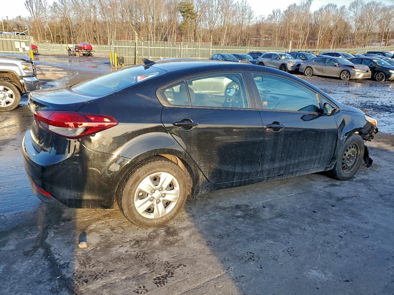 2017 KIA FORTE