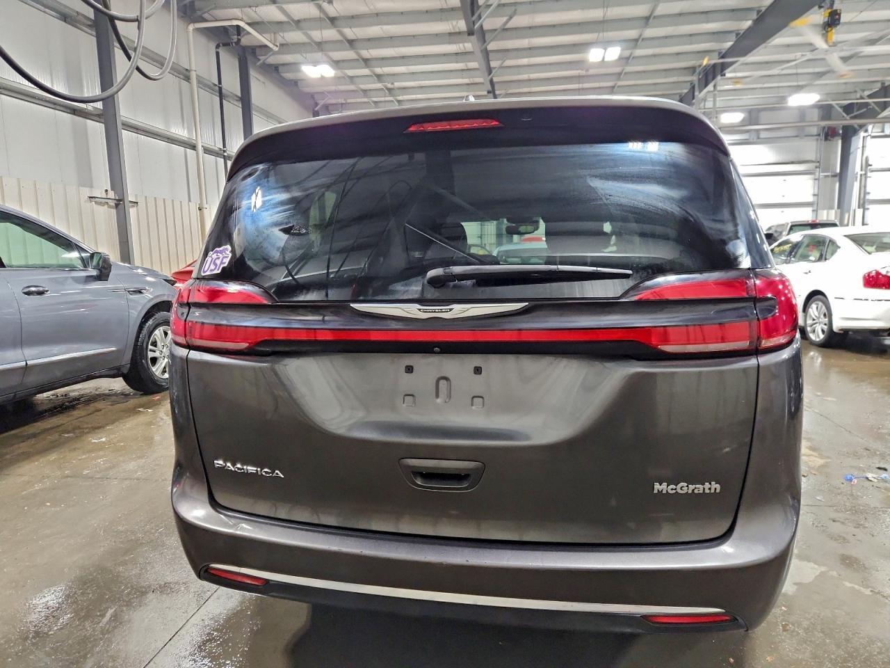 2022 CHRYSLER Pacifica