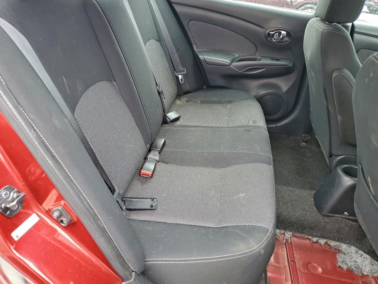 2016 NISSAN VERSA