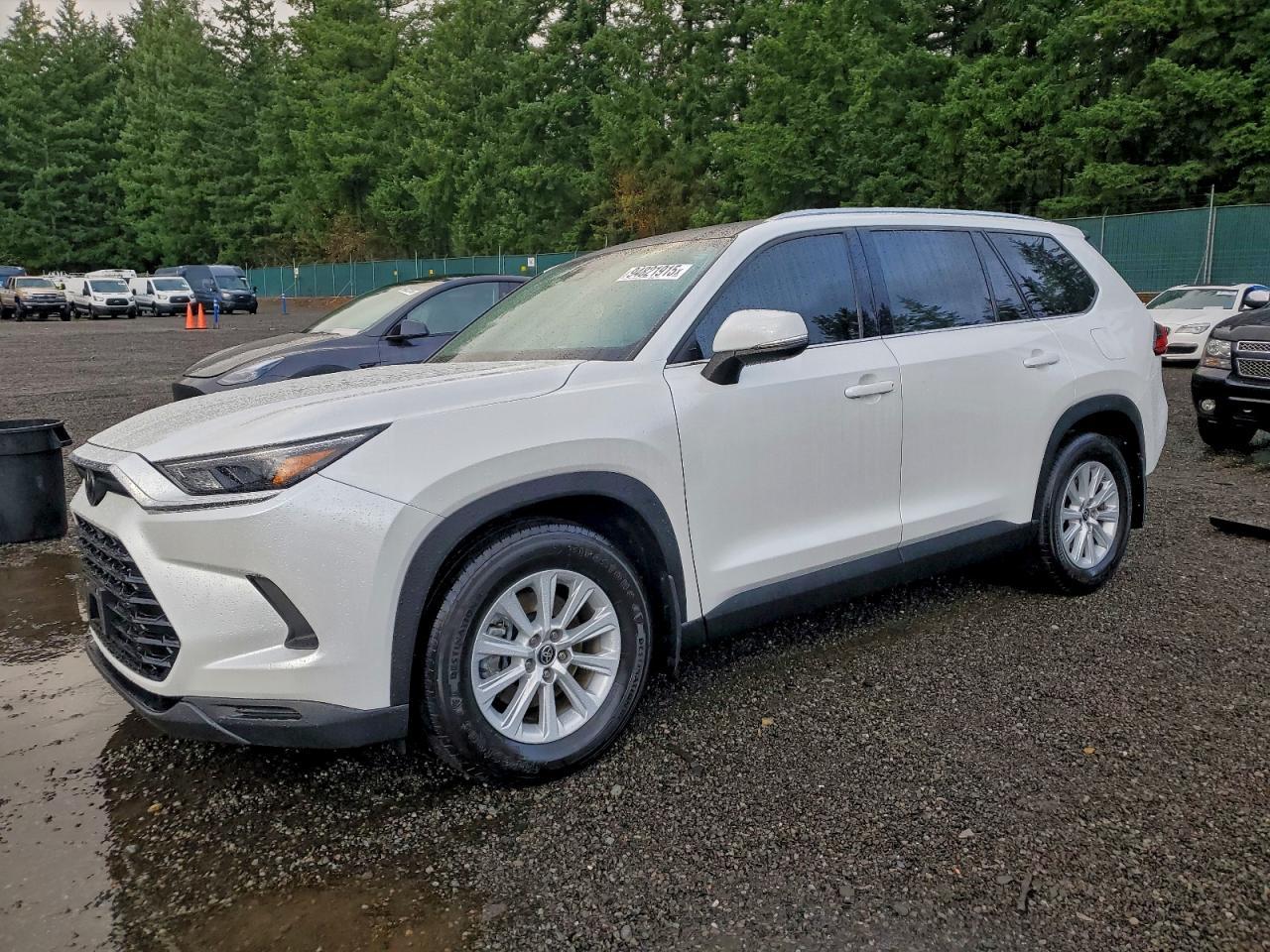 2024 TOYOTA HIGHLANDER