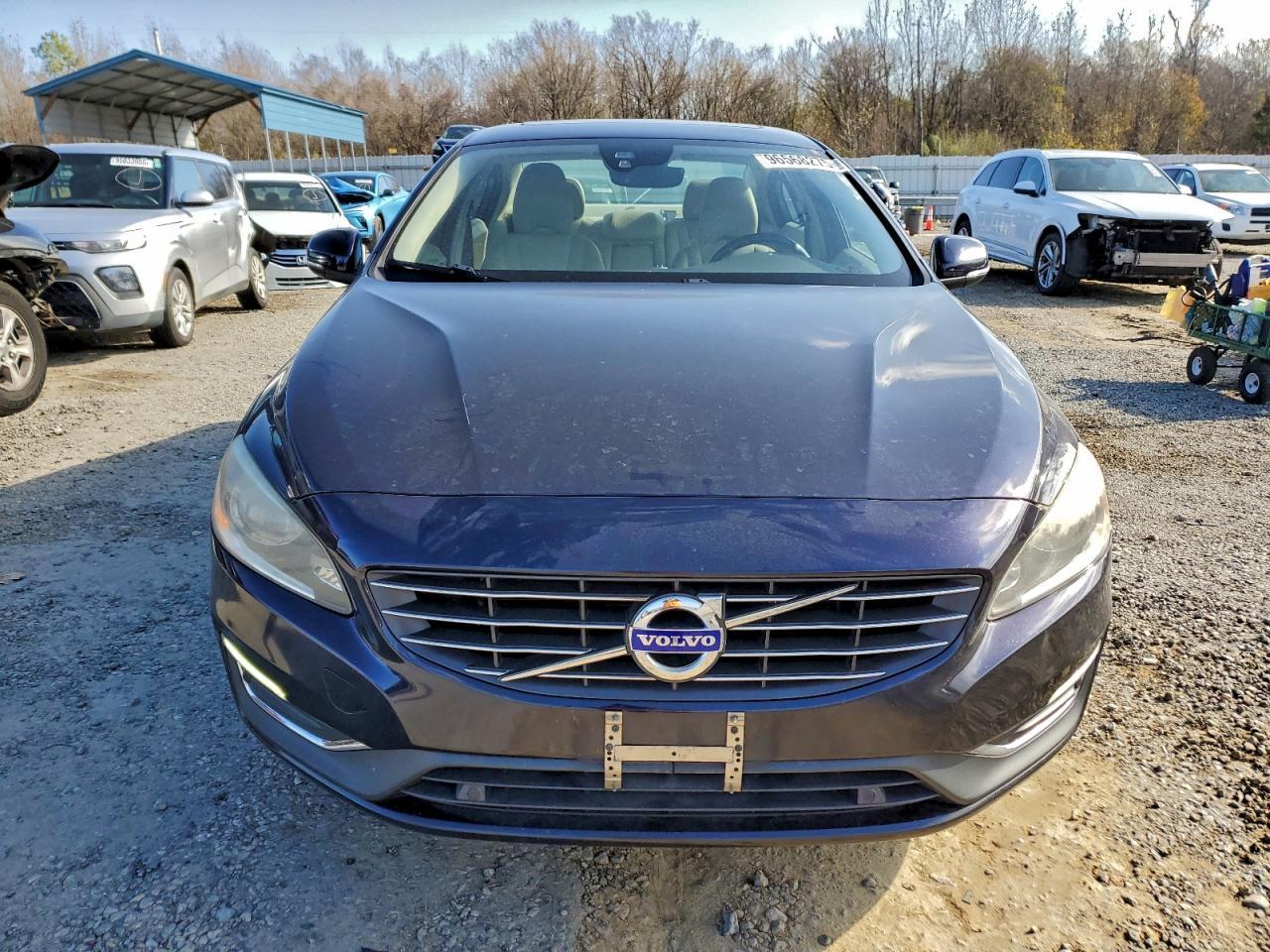 2016 VOLVO S60