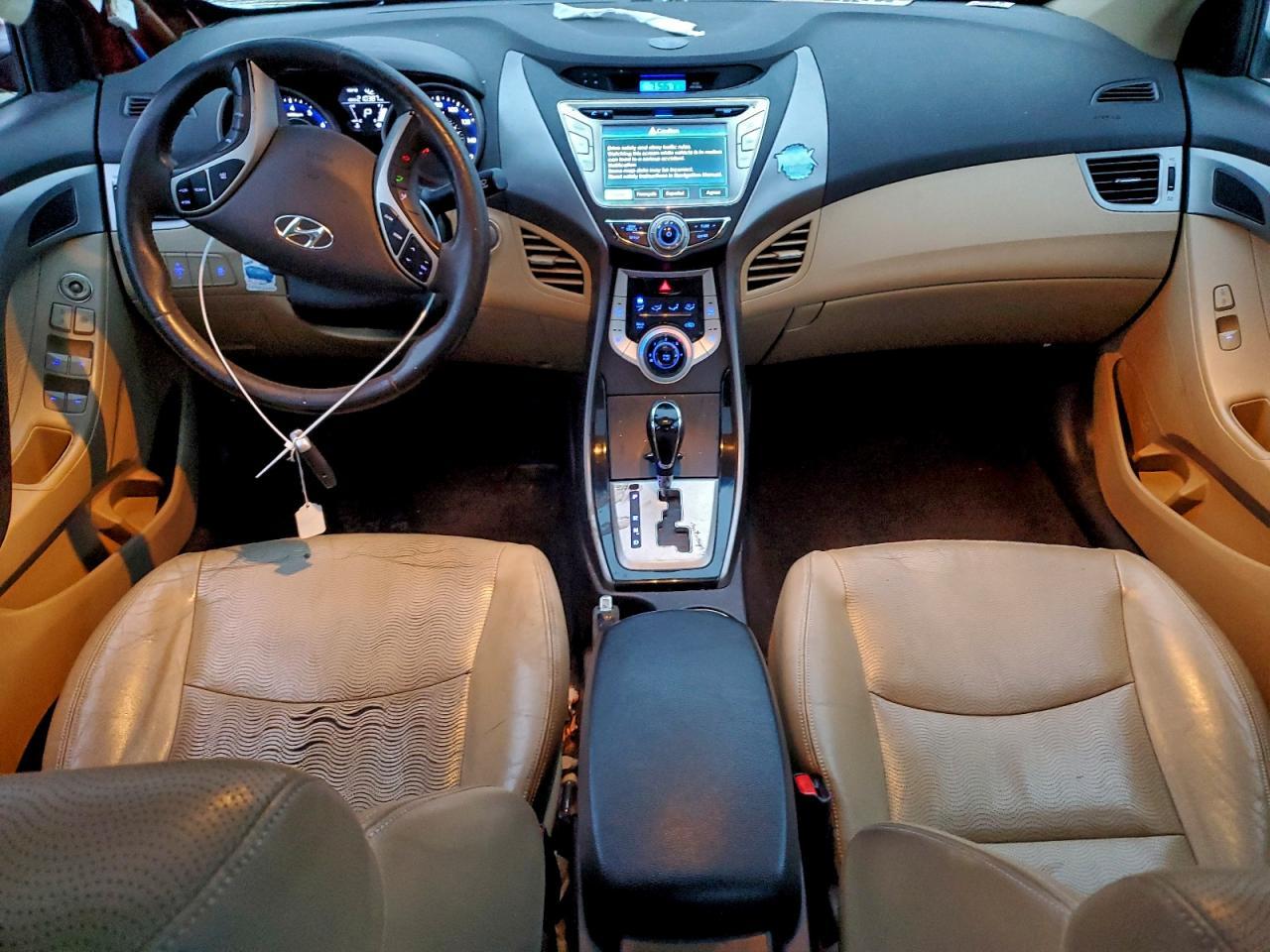 2011 HYUNDAI ELANTRA
