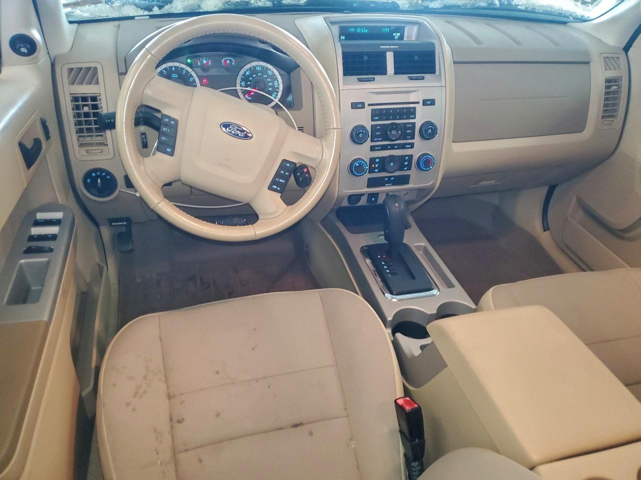 2010 FORD ESCAPE