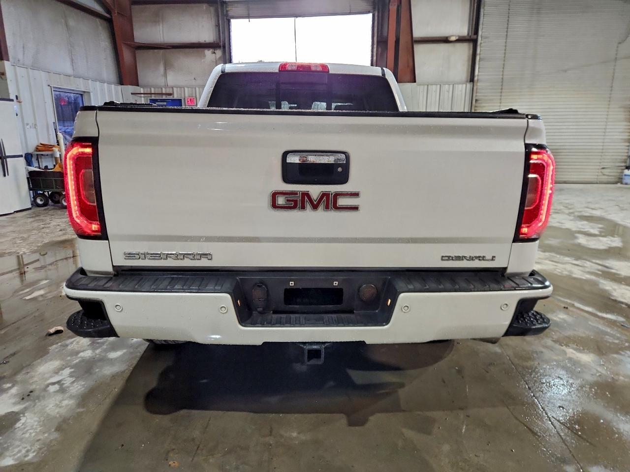 2018 GMC Sierra