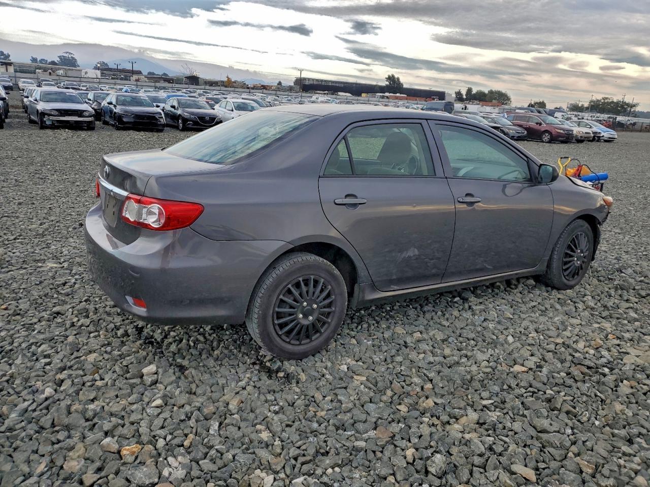 2011 TOYOTA COROLLA