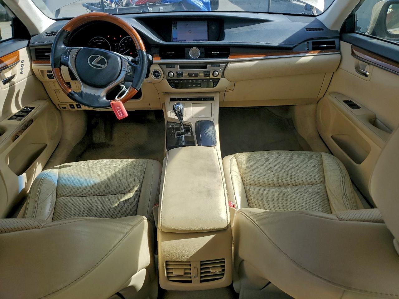 2013 LEXUS ES 300H