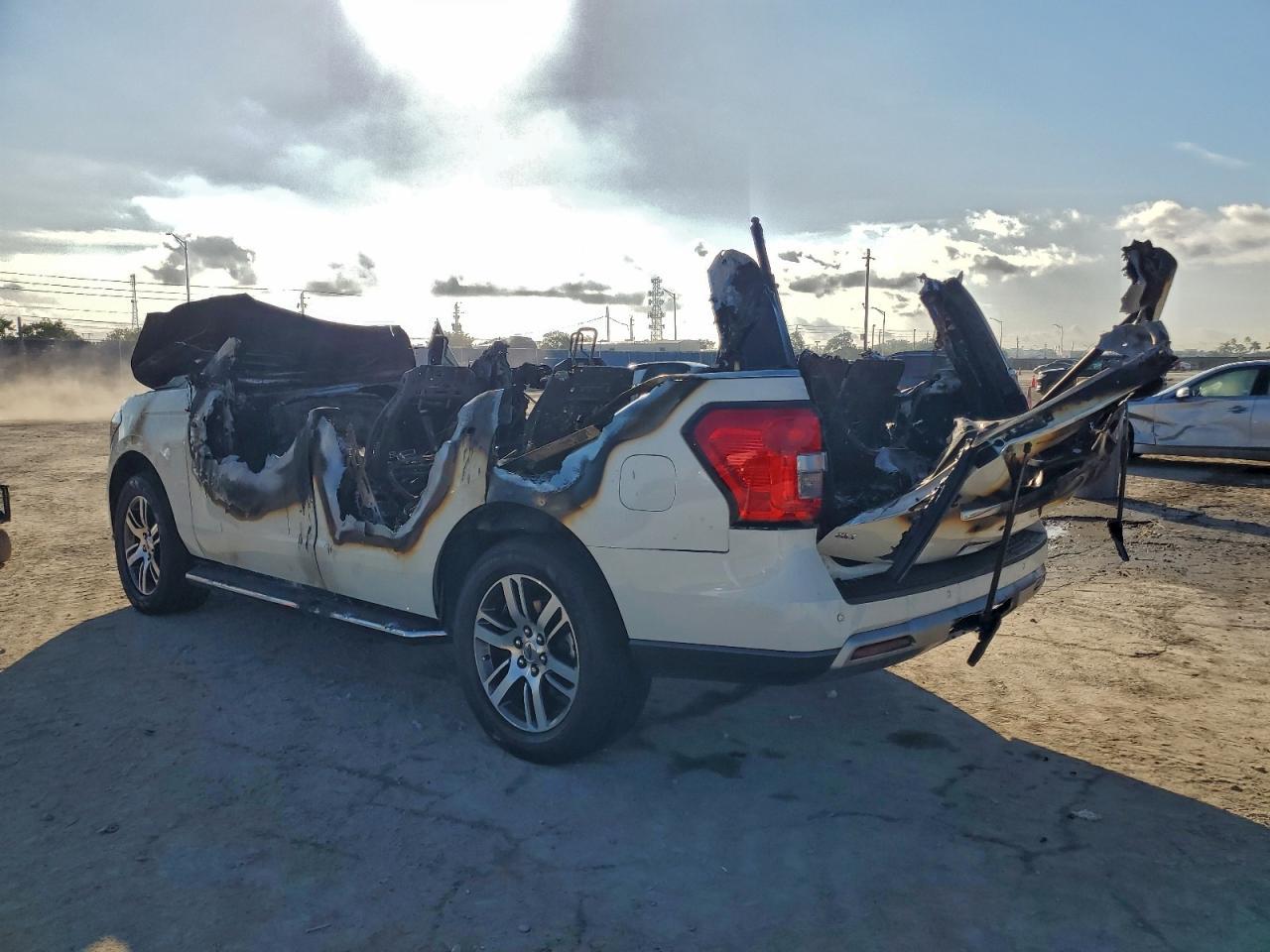 2023 FORD Expedition