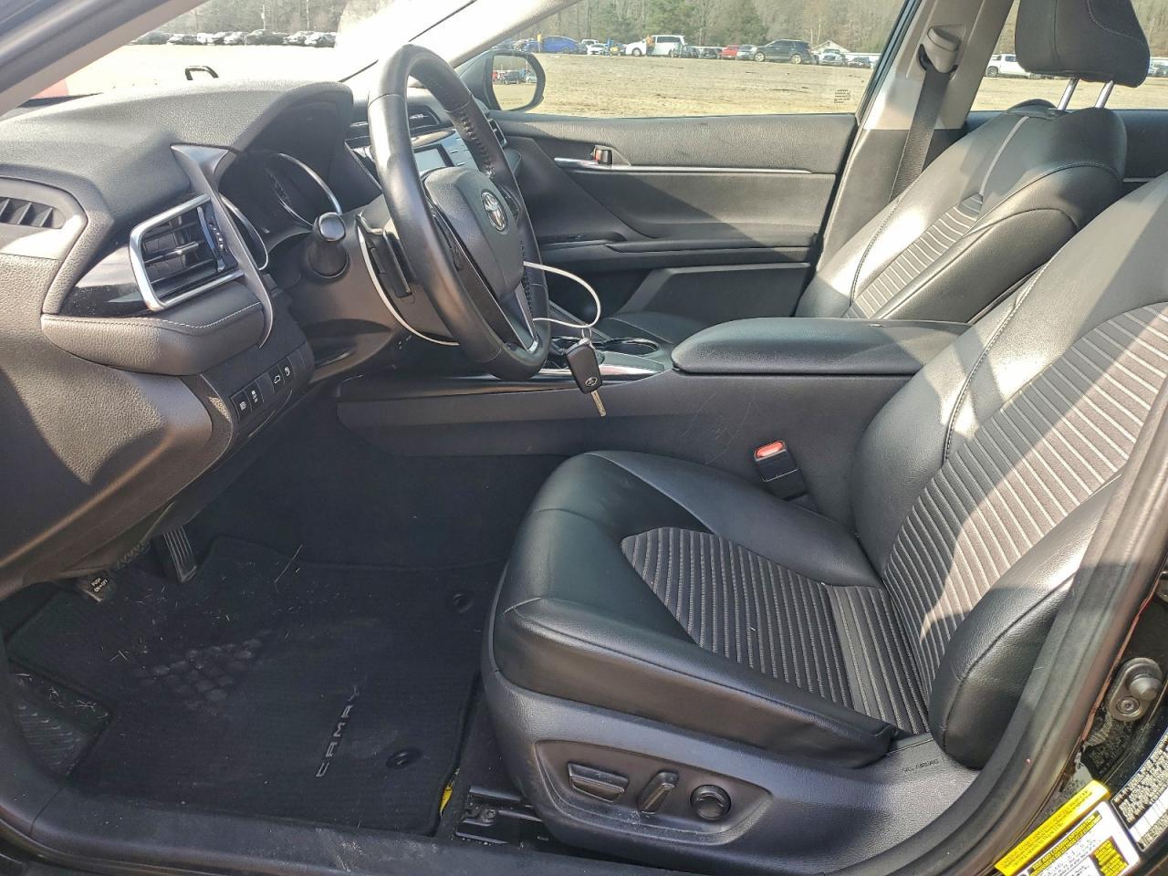 2018 TOYOTA CAMRY