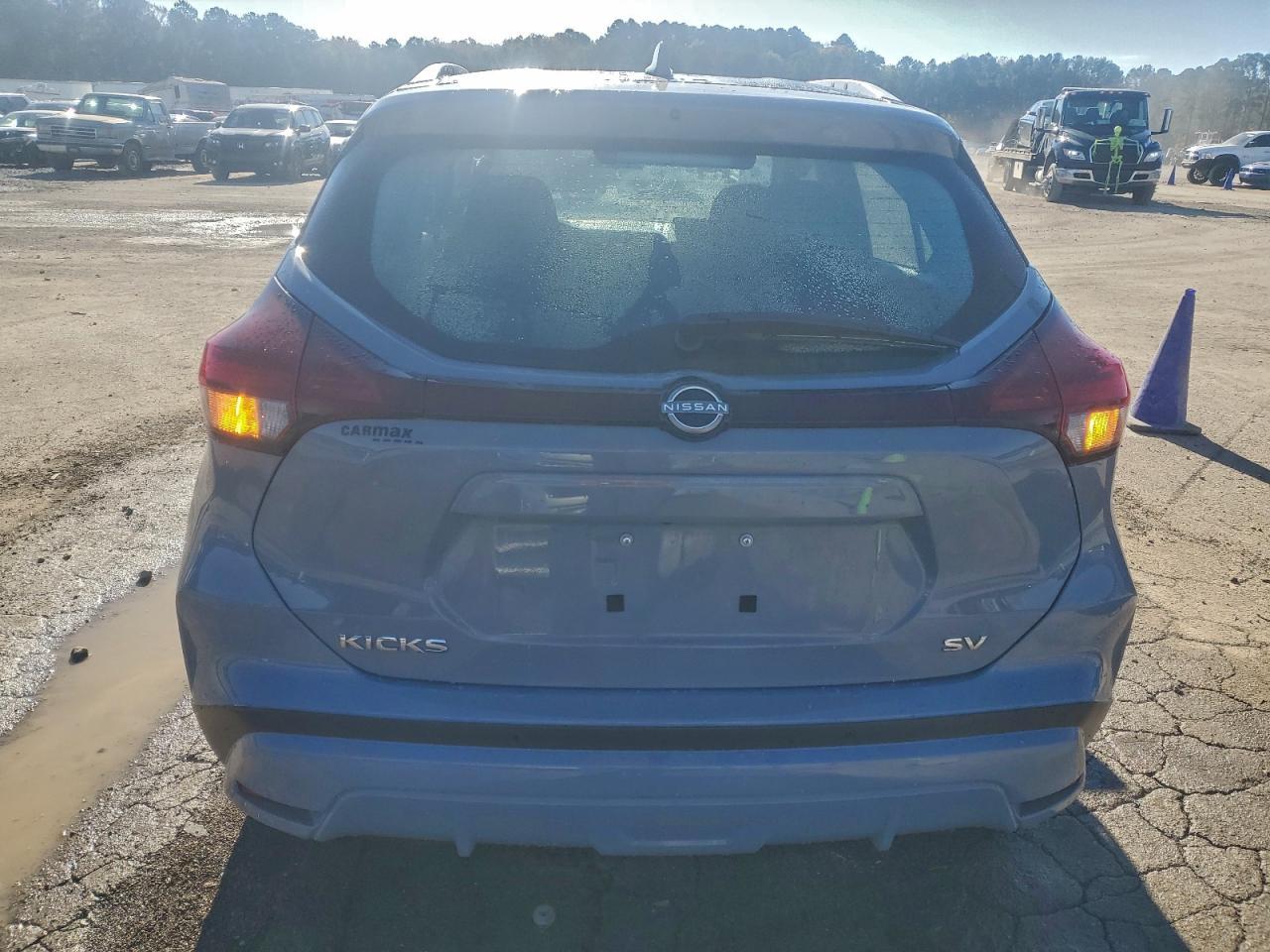 2022 NISSAN KICKS