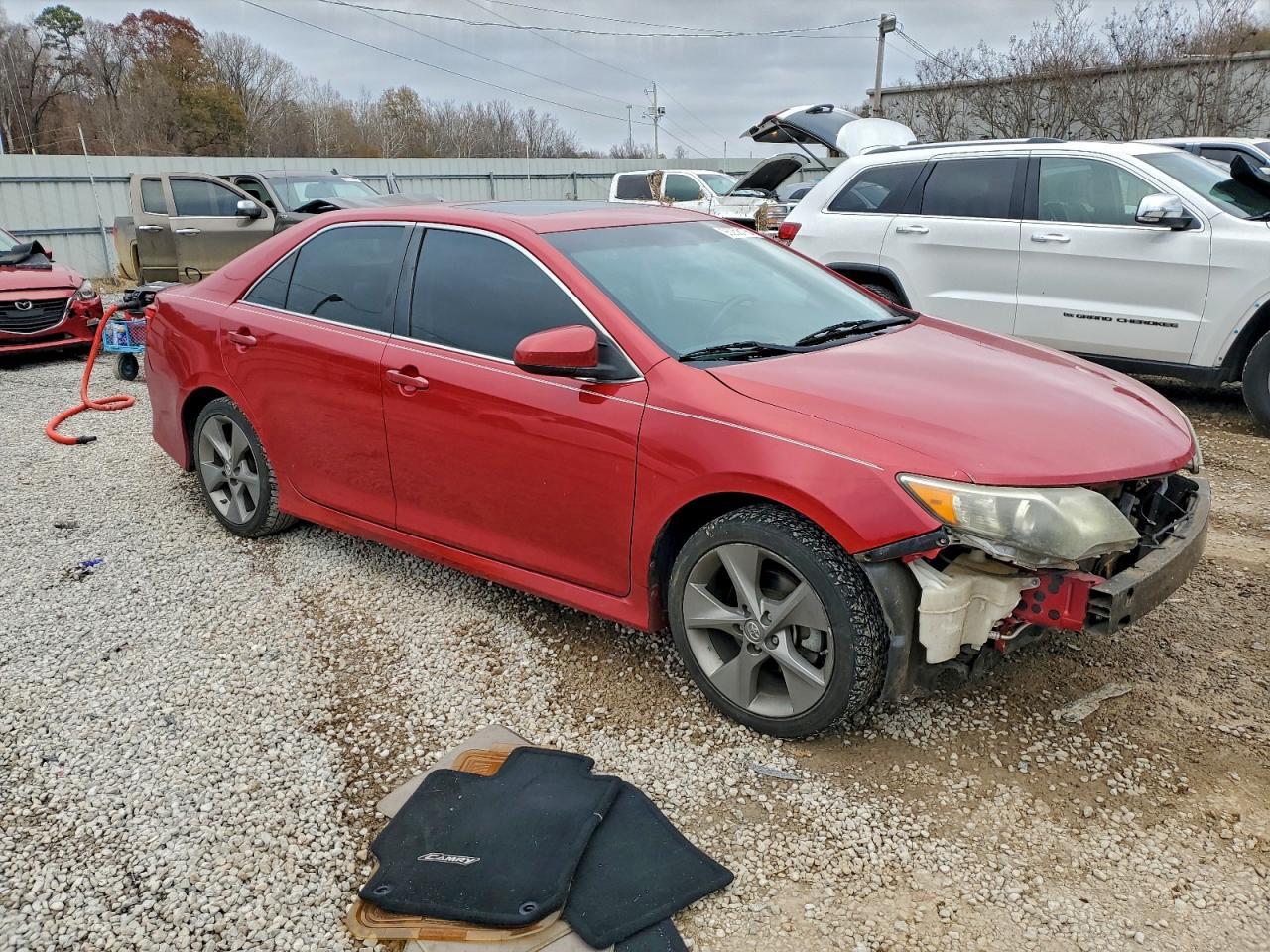 2014 TOYOTA CAMRY