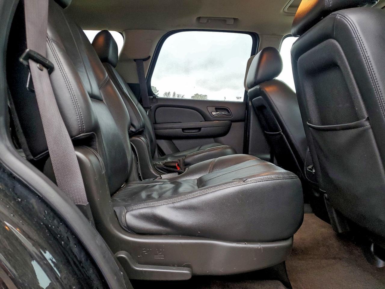 2013 CHEVROLET Tahoe