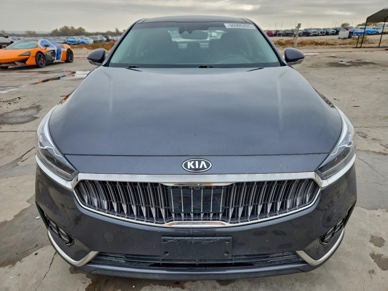 2019 KIA Cadenza