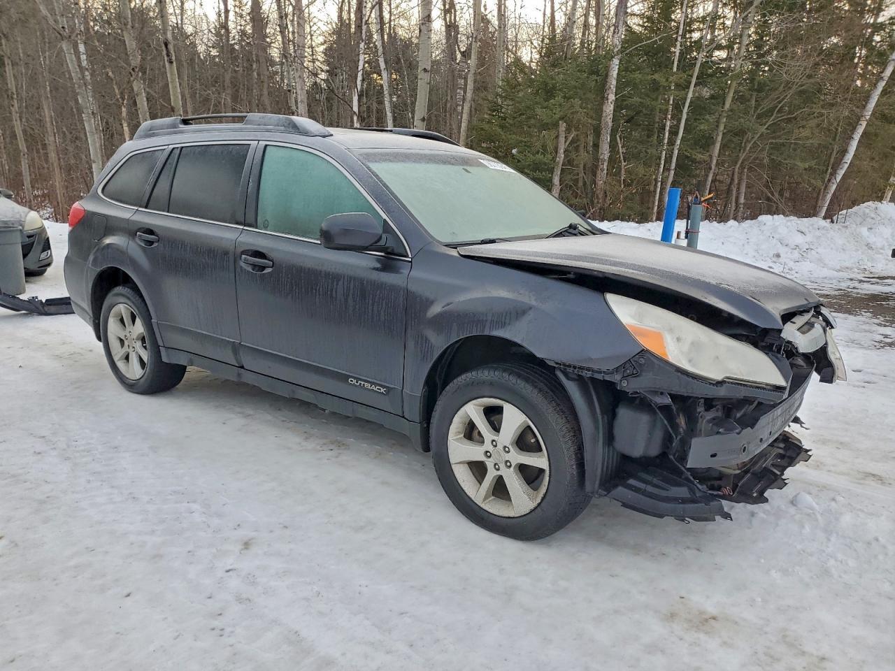 2013 SUBARU Outback
