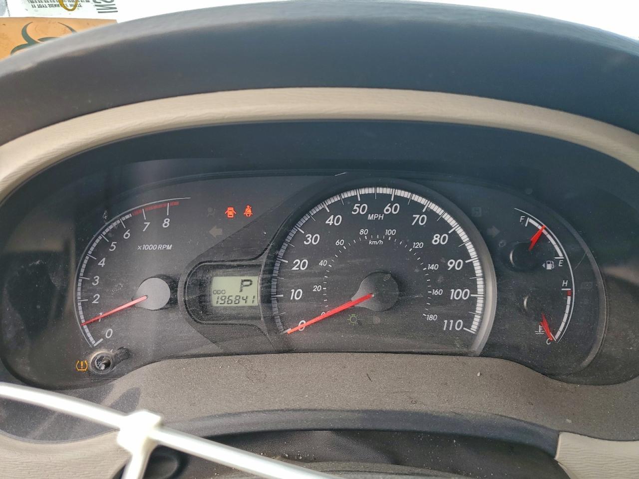 2011 TOYOTA SIENNA
