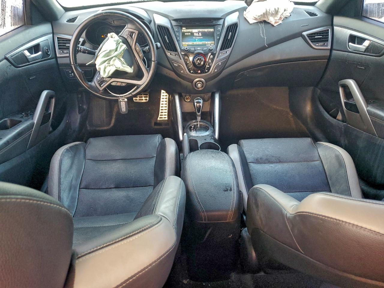2016 HYUNDAI VELOSTER