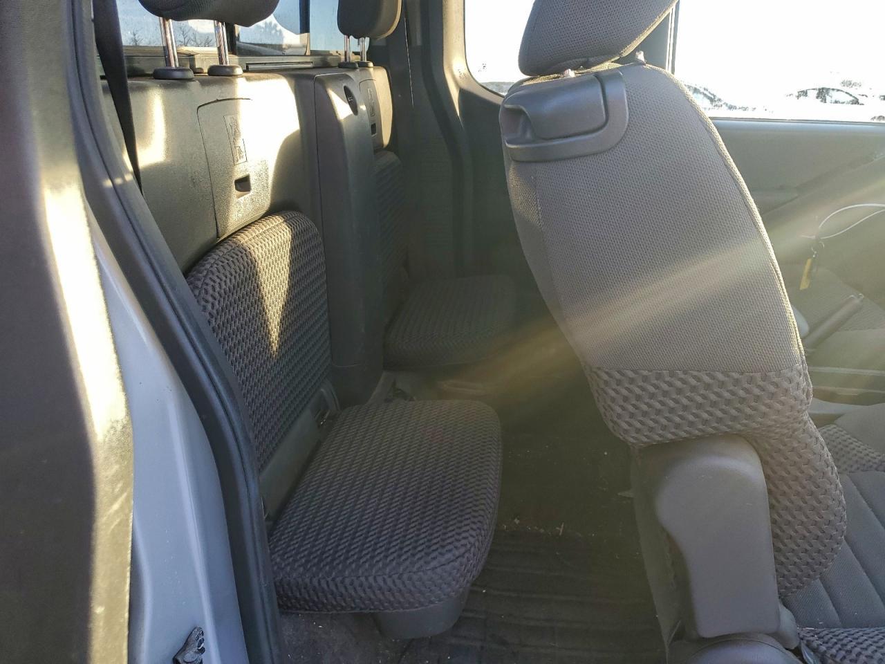 2012 NISSAN Frontier