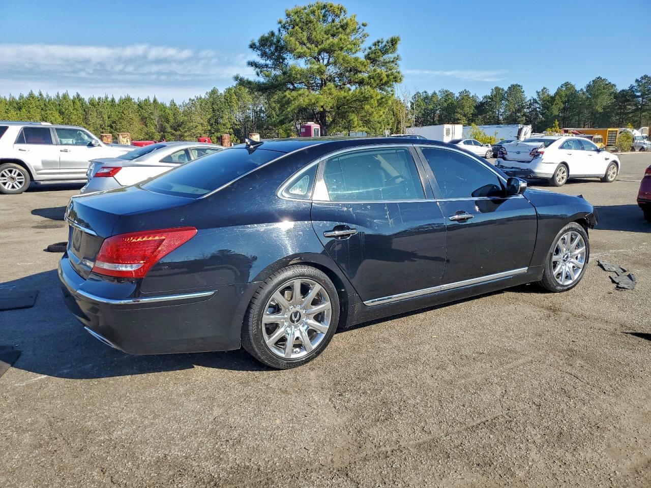 2011 HYUNDAI Equus