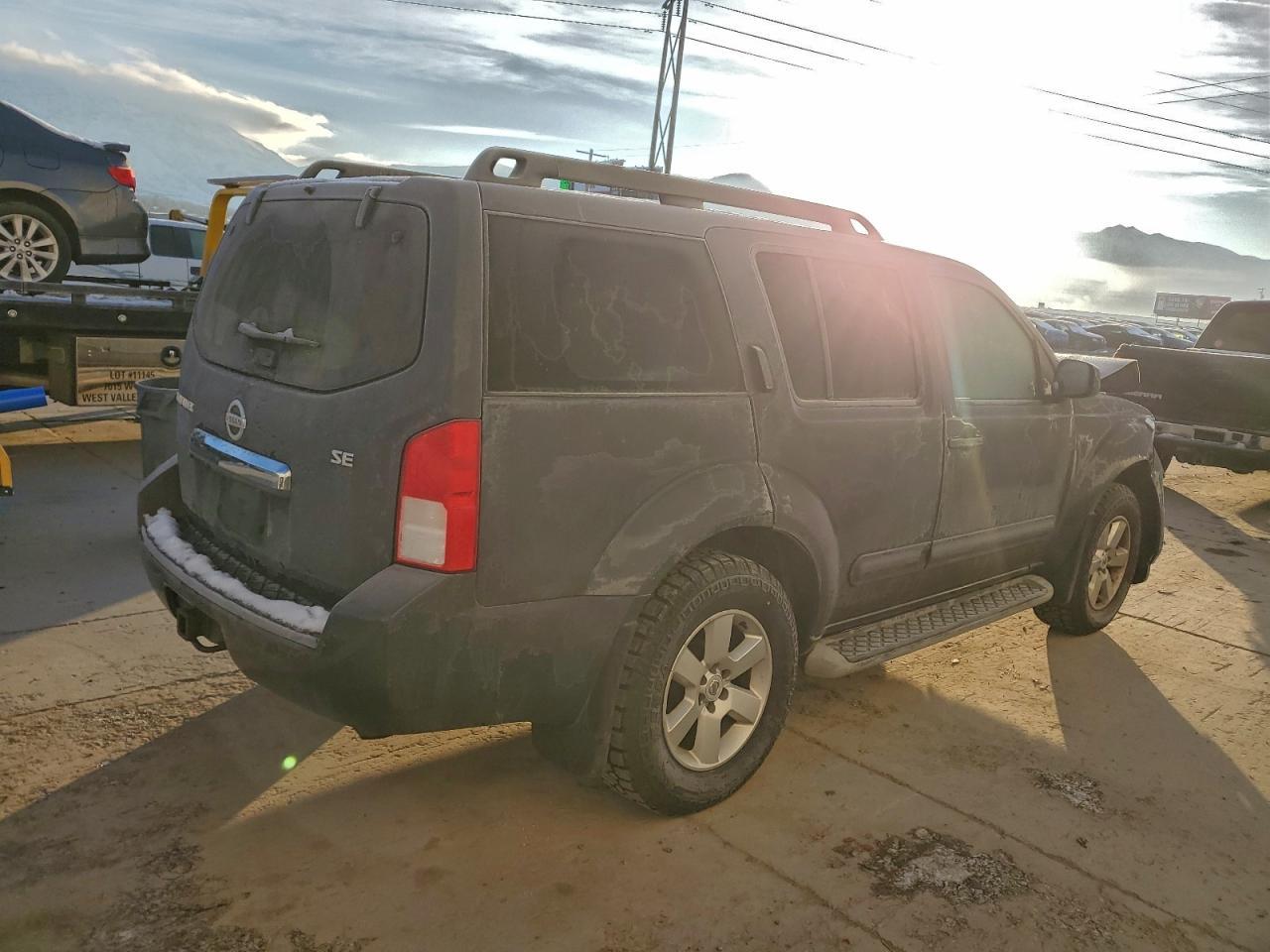 2010 NISSAN PATHFINDER