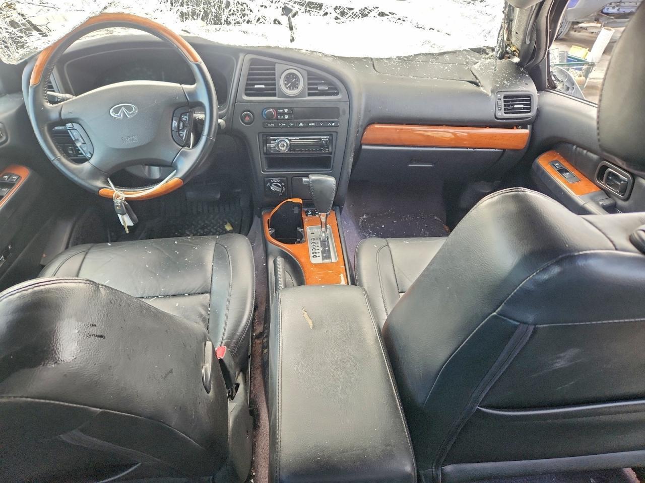 2003 INFINITI QX4