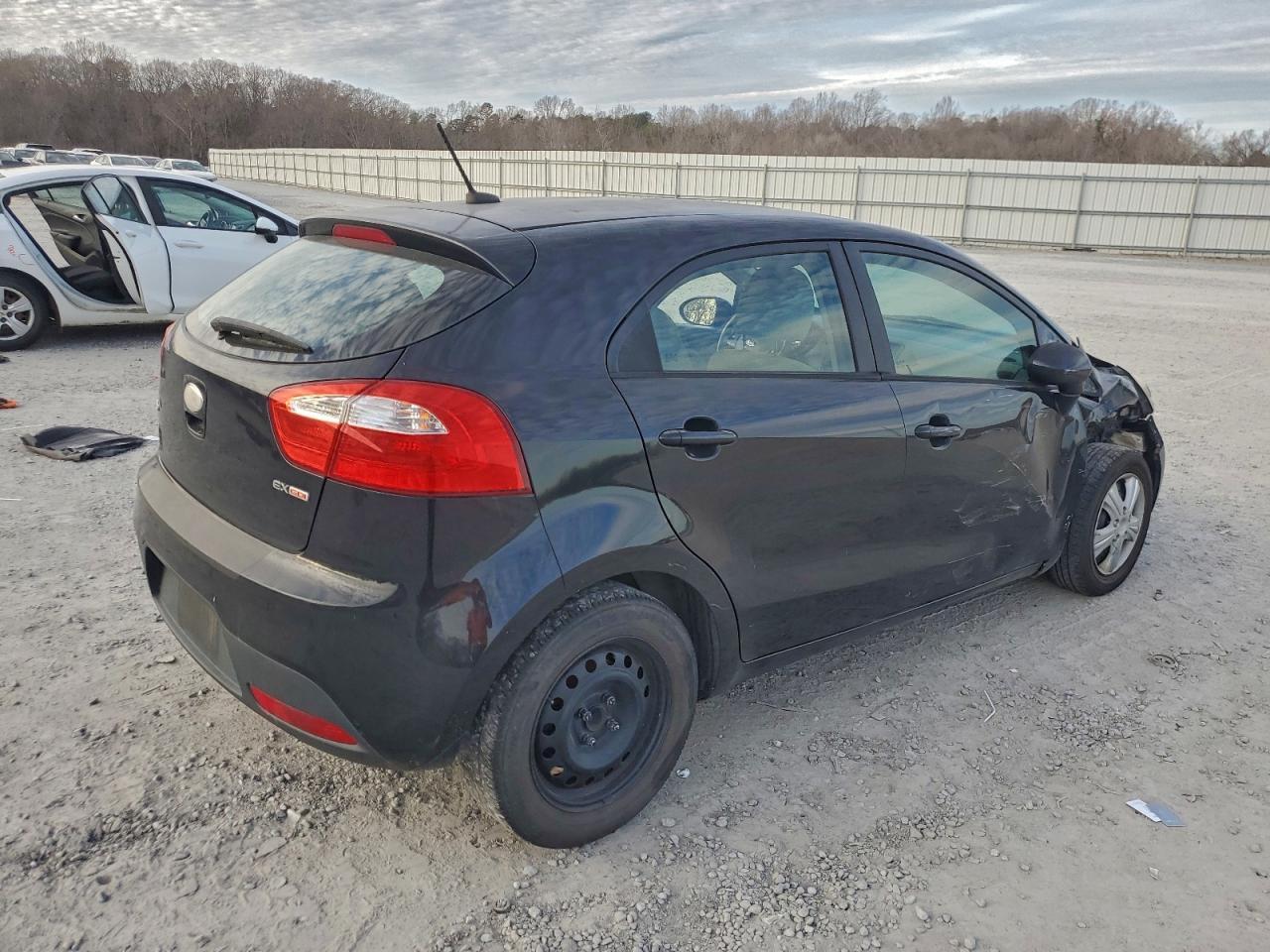 2013 KIA RIO