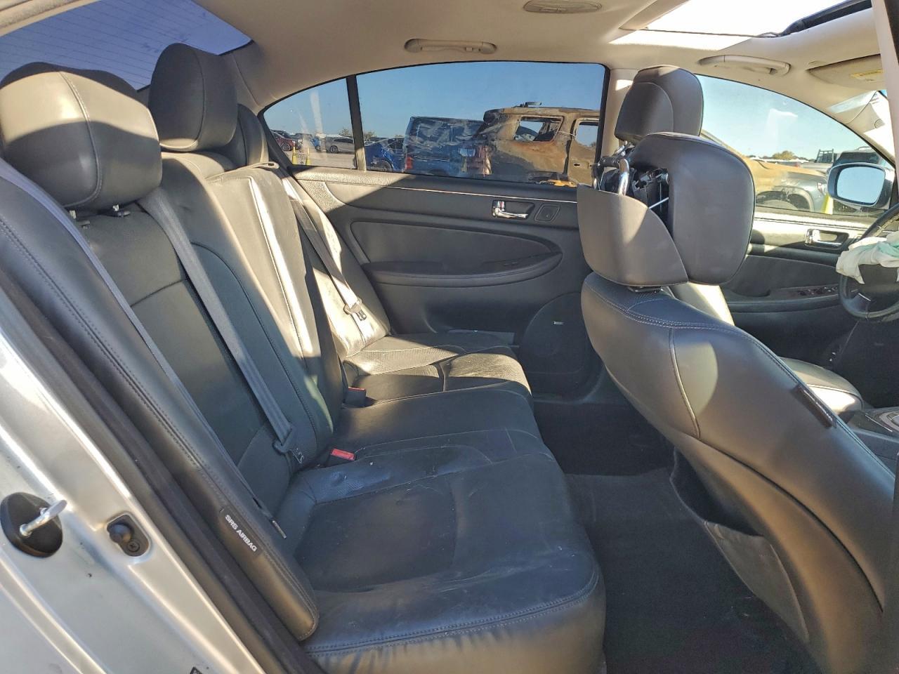 2011 HYUNDAI GENESIS