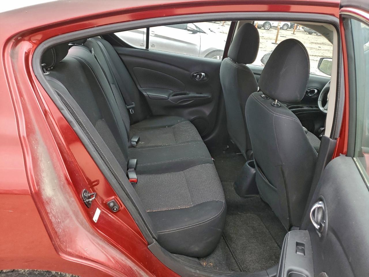 2018 NISSAN VERSA