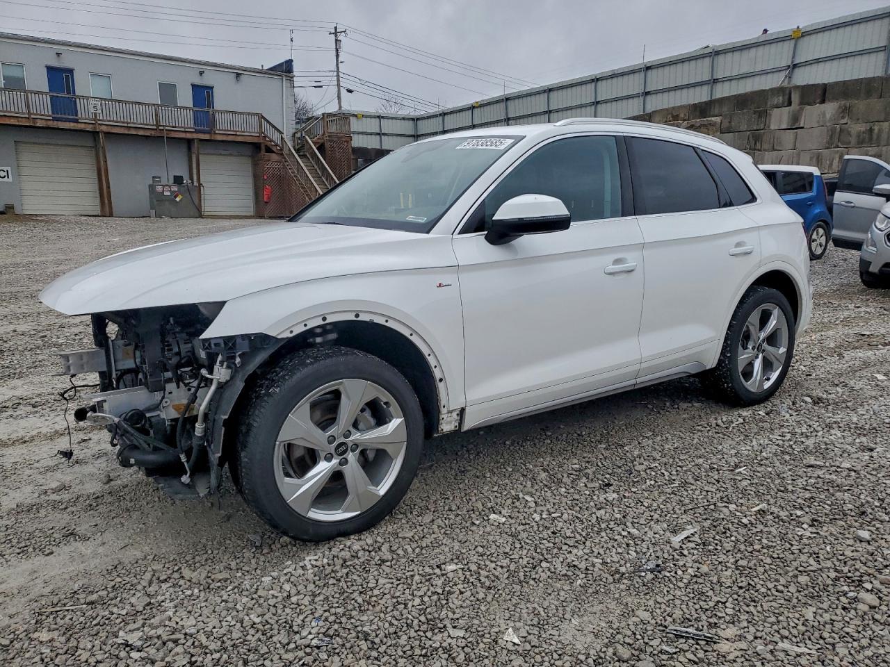 2022 AUDI Q5