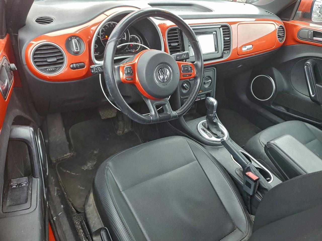 2016 VOLKSWAGEN Beetle