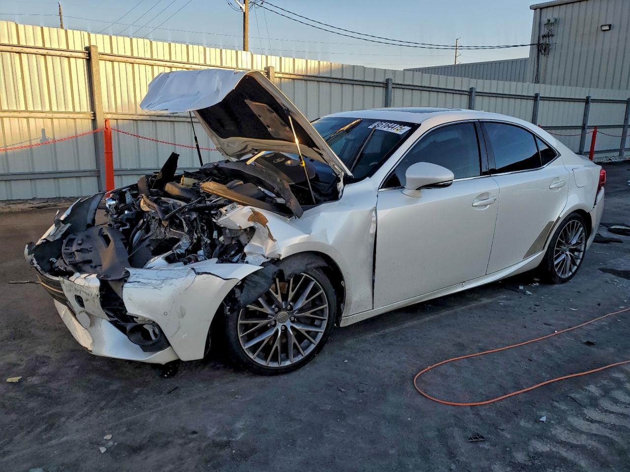 2016 LEXUS IS 200t