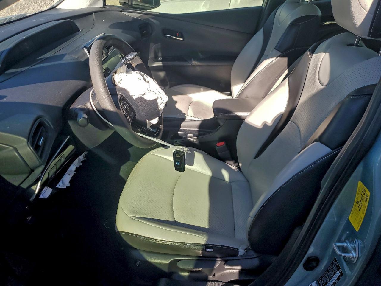 2020 TOYOTA PRIUS