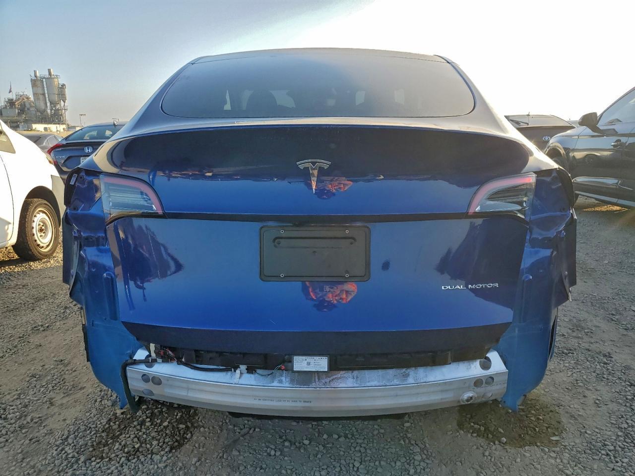 2024 TESLA MODEL Y