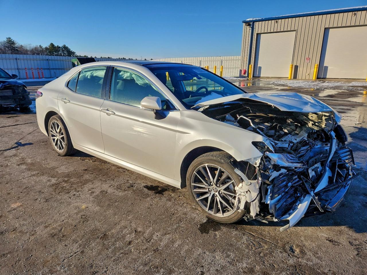 2024 TOYOTA CAMRY