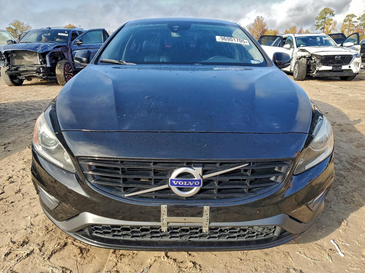 2017 VOLVO S60