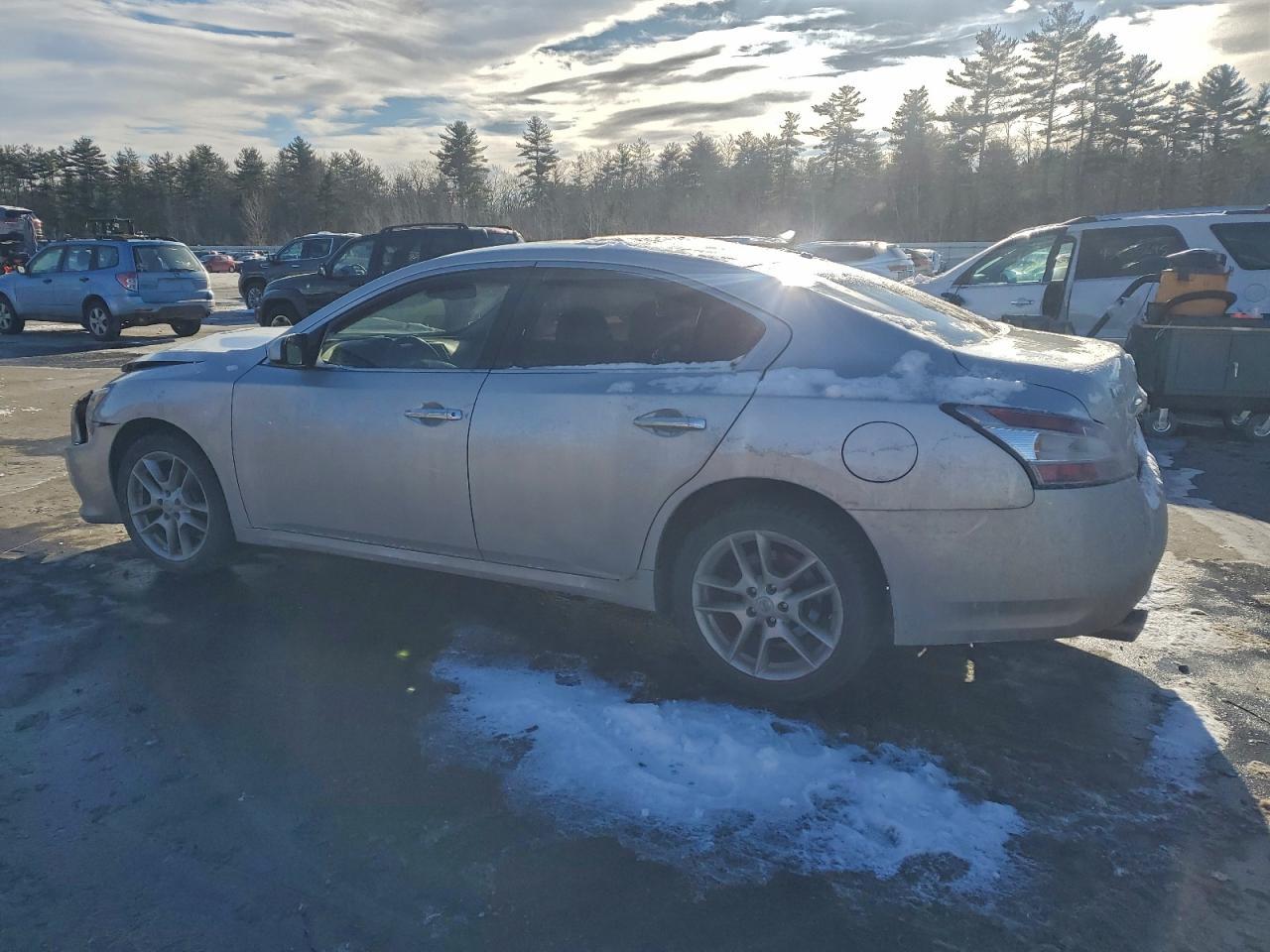 2014 NISSAN Maxima