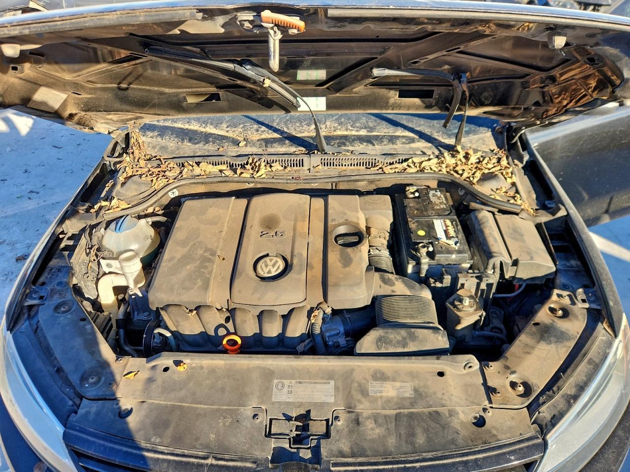 2012 VOLKSWAGEN JETTA