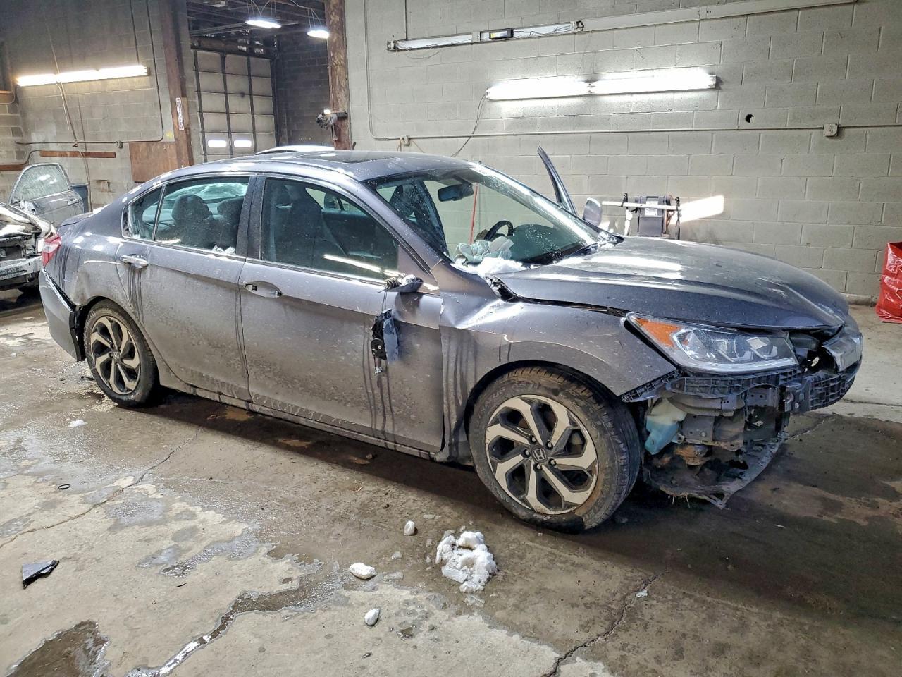 2016 HONDA ACCORD