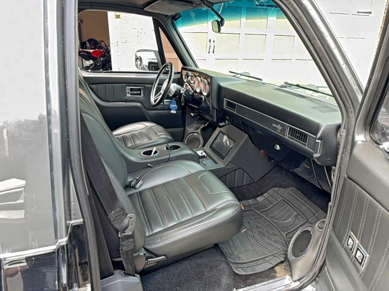 1985 CHEVROLET C10