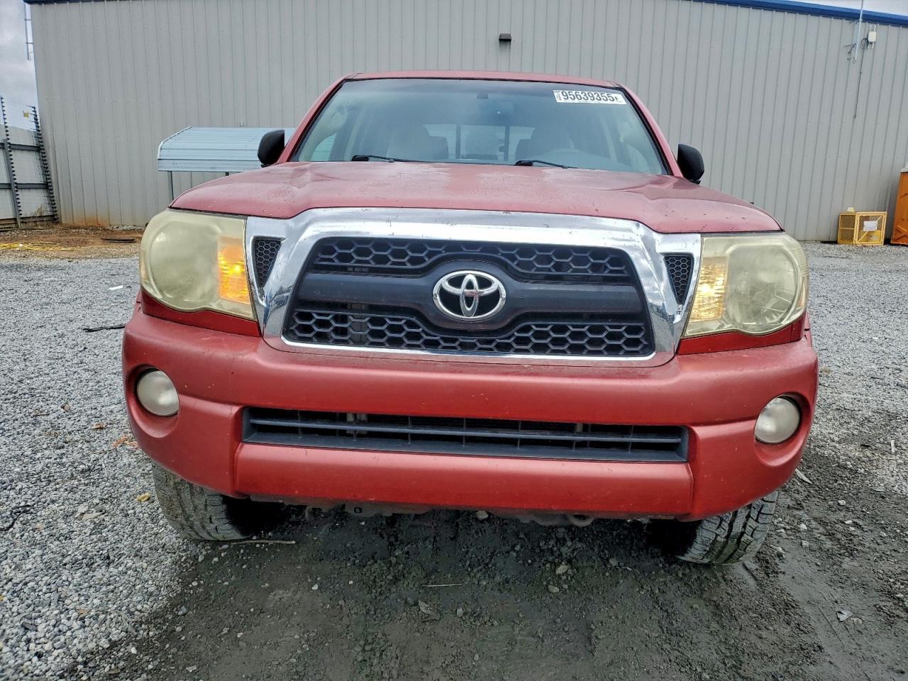 2011 TOYOTA TACOMA
