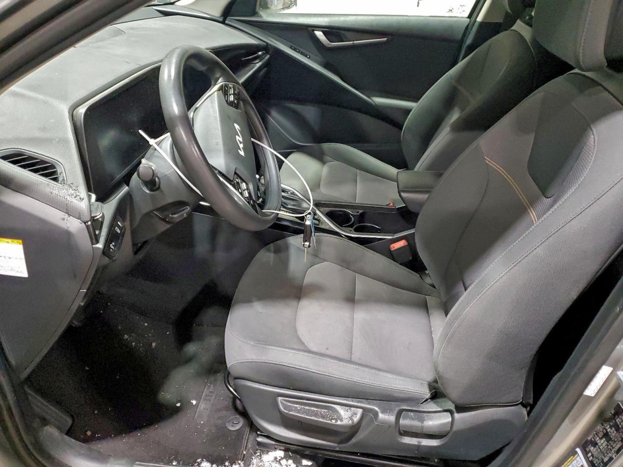 2023 KIA Niro