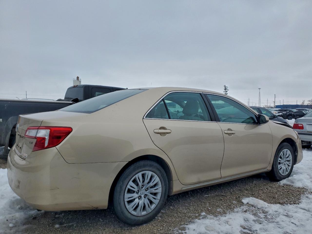 2012 TOYOTA CAMRY