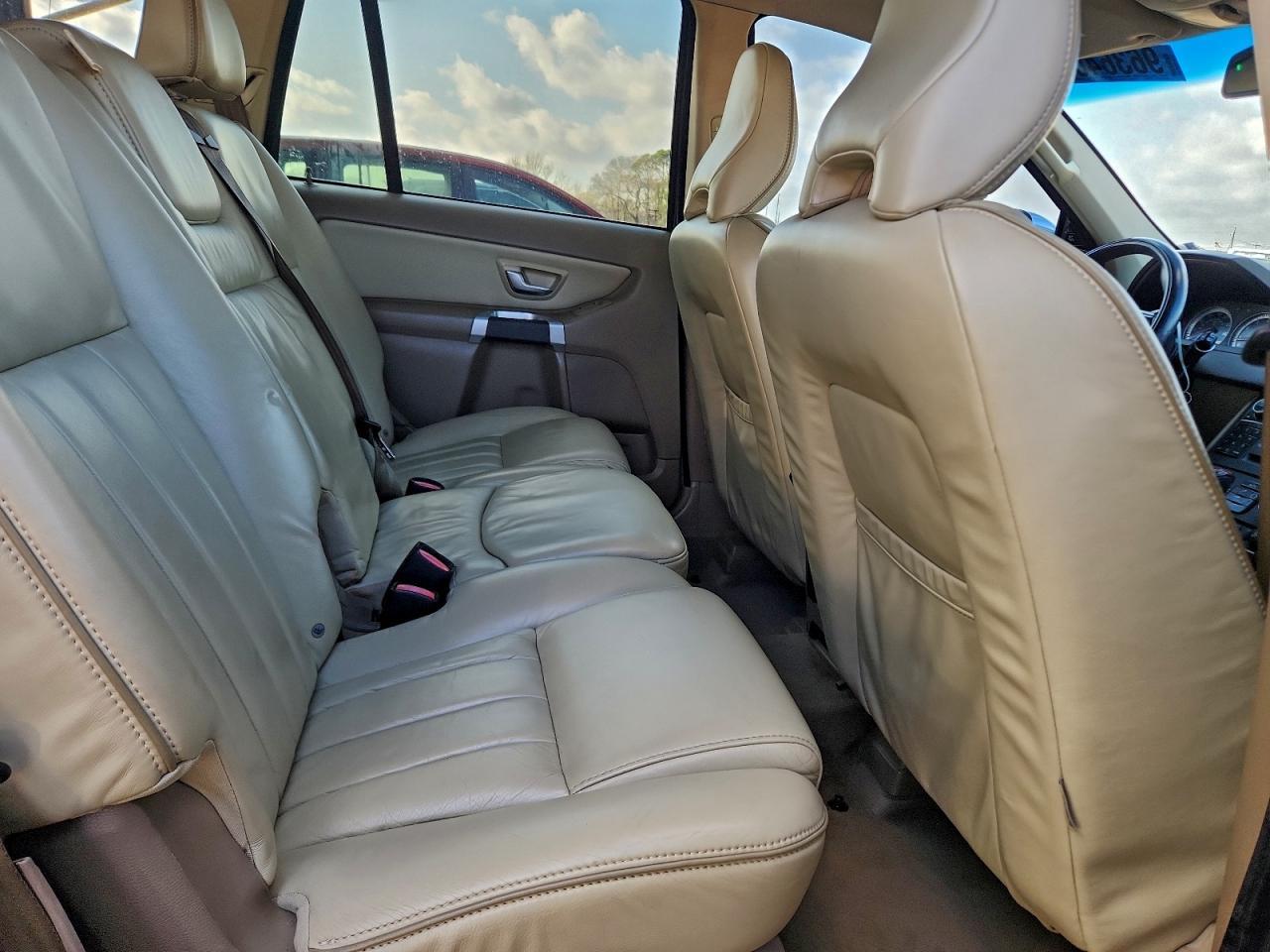 2013 VOLVO XC90