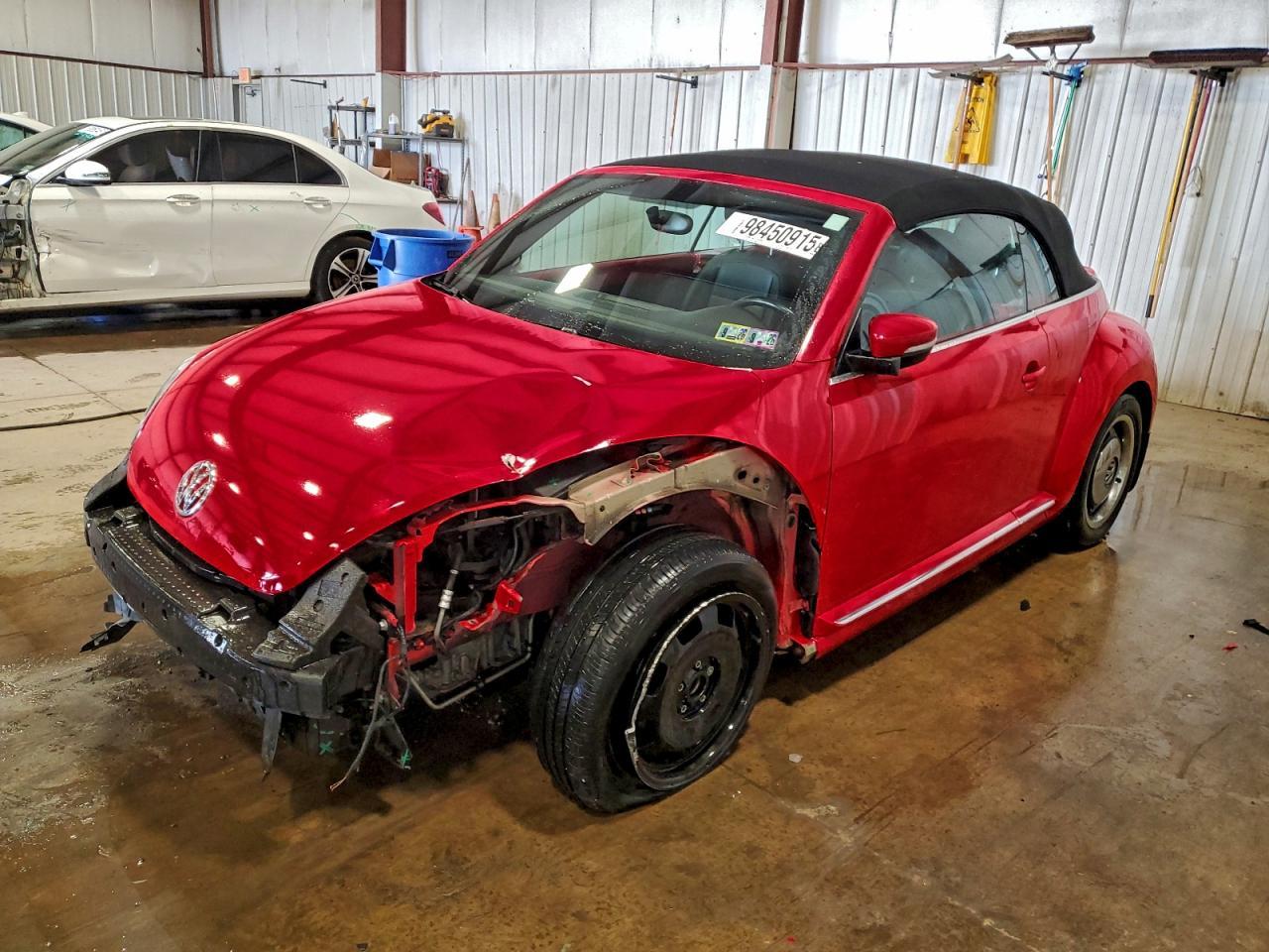 2013 VOLKSWAGEN Beetle