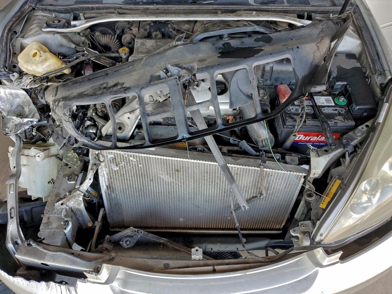 2004 LEXUS ES 330