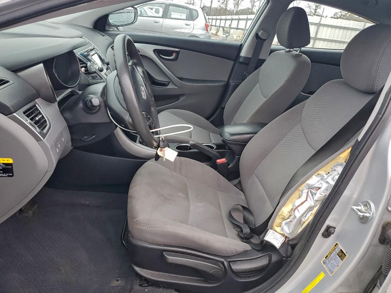 2016 HYUNDAI ELANTRA