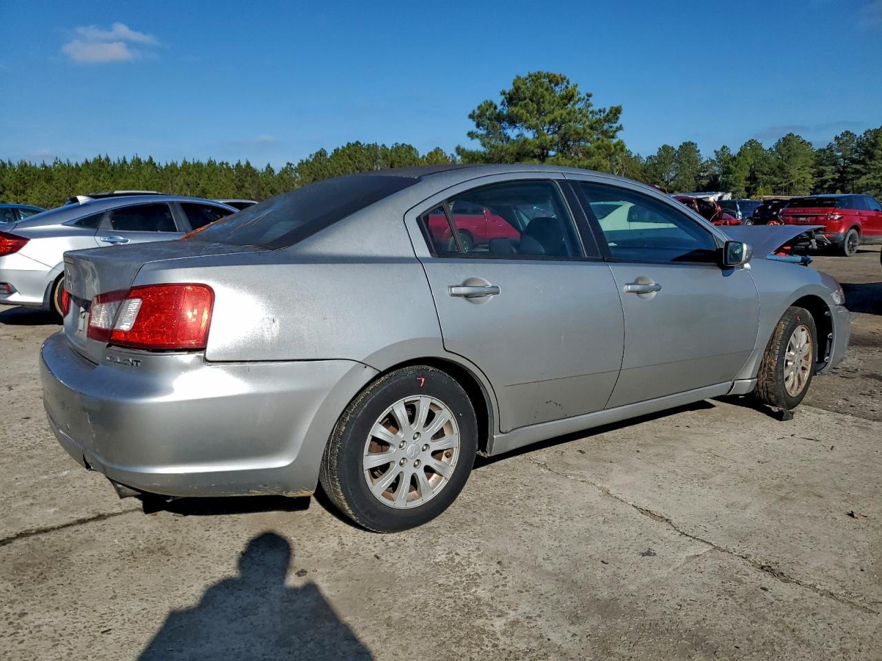 2011 MITSUBISHI Galant