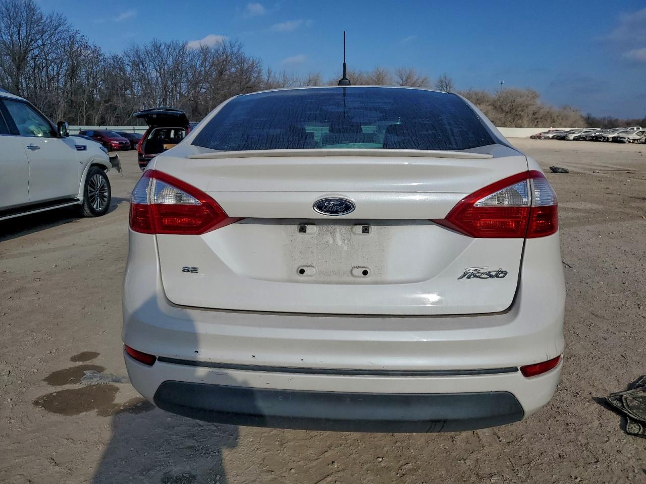2016 FORD Fiesta