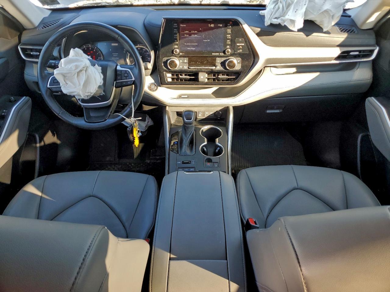 2022 TOYOTA HIGHLANDER