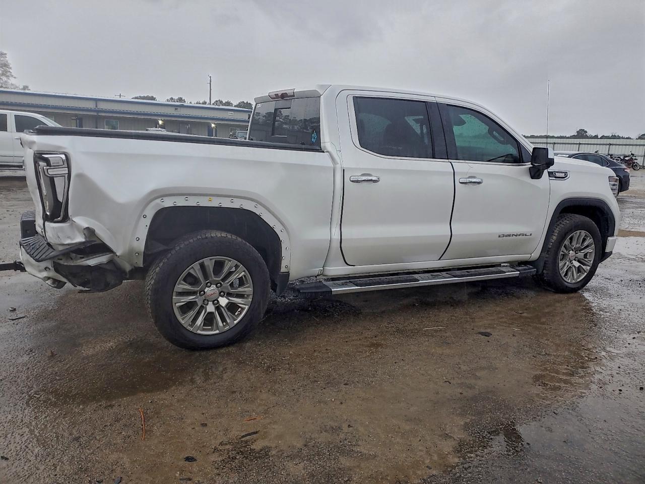 2022 GMC Sierra
