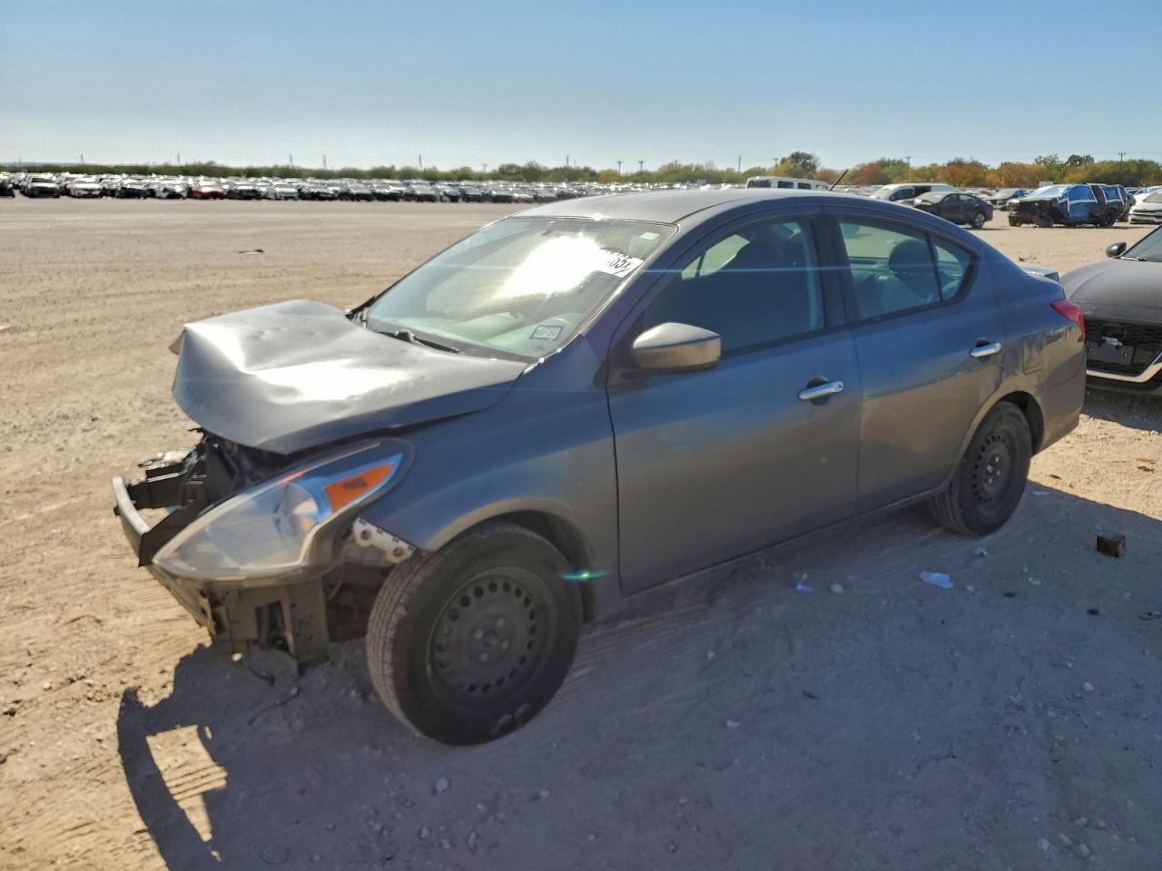 2018 NISSAN VERSA